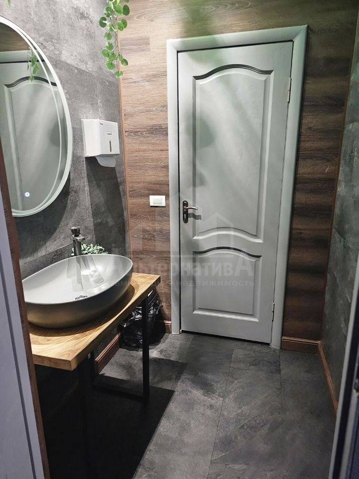 photo_5262748020955093590_y