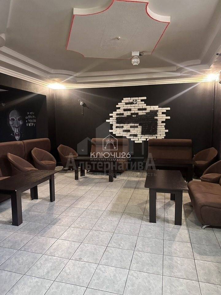 photo_5262748020955093613_y