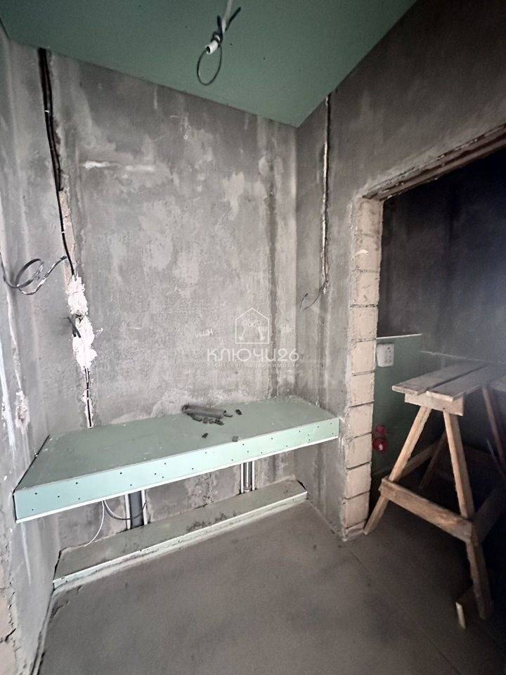 photo_5262748020955093658_y