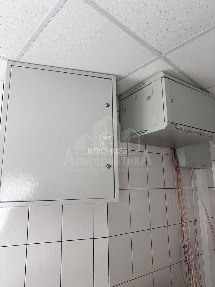 photo_5262748020955093638_y