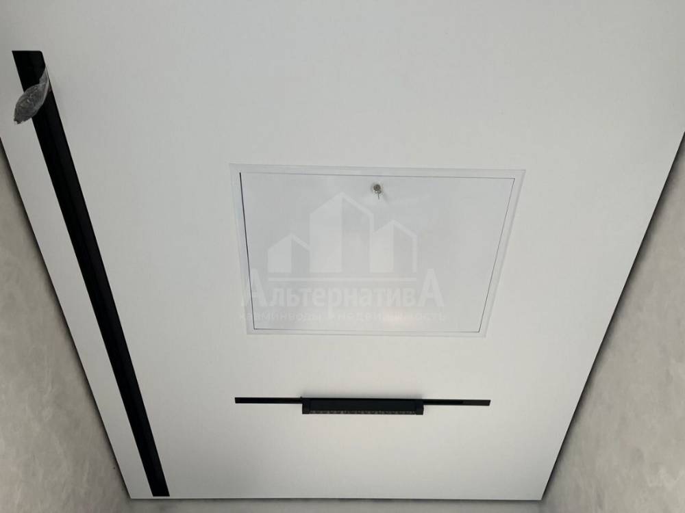 photo_5273908368919696883_y