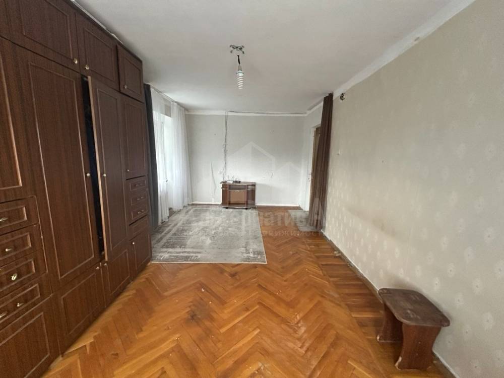 photo_5287518278467131739_y