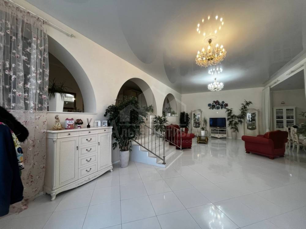 c909f16b-6727-47d0-bbed-bfd198141355