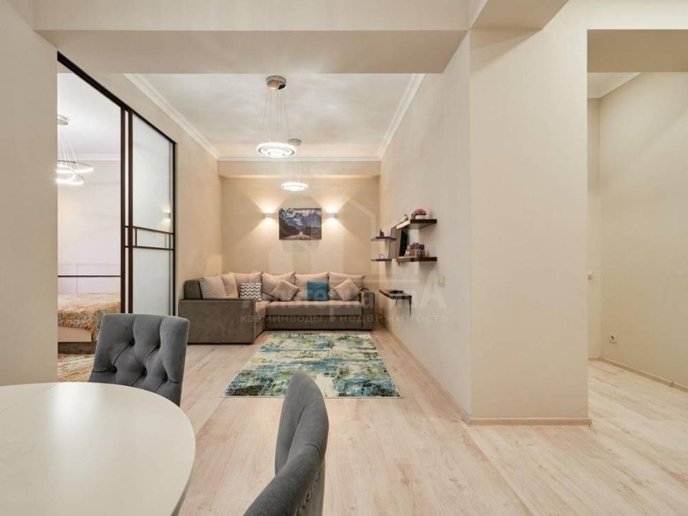 fc9bdbc0-f950-49fa-ae91-030fc4116073