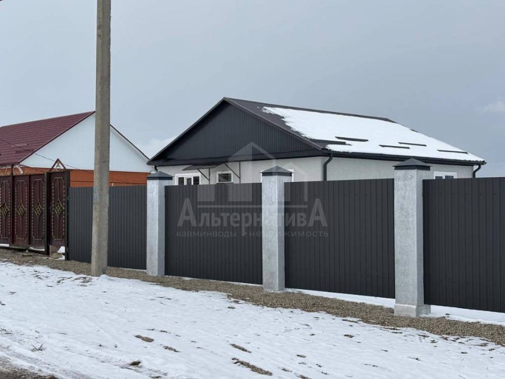 photo_5273891936374823322_y