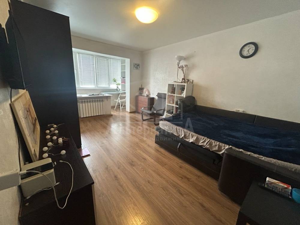 photo_5275982838123665303_y