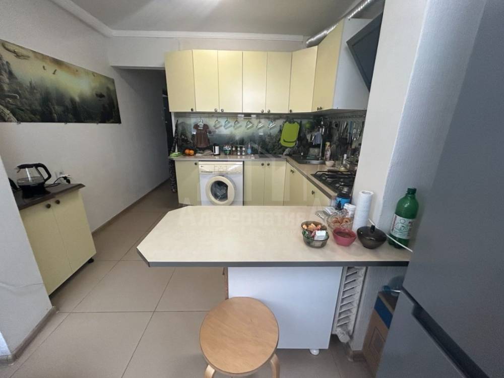 photo_5275982838123665302_y