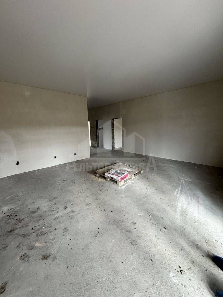 photo_5276071224255649211_y