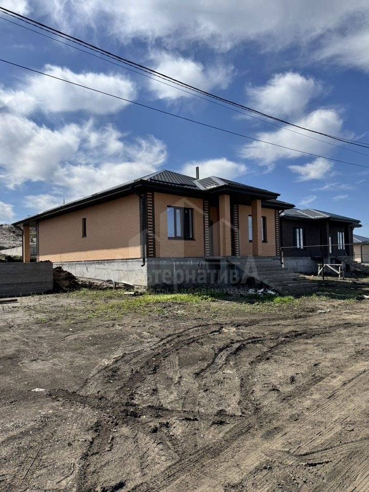 photo_5276071224255649213_y