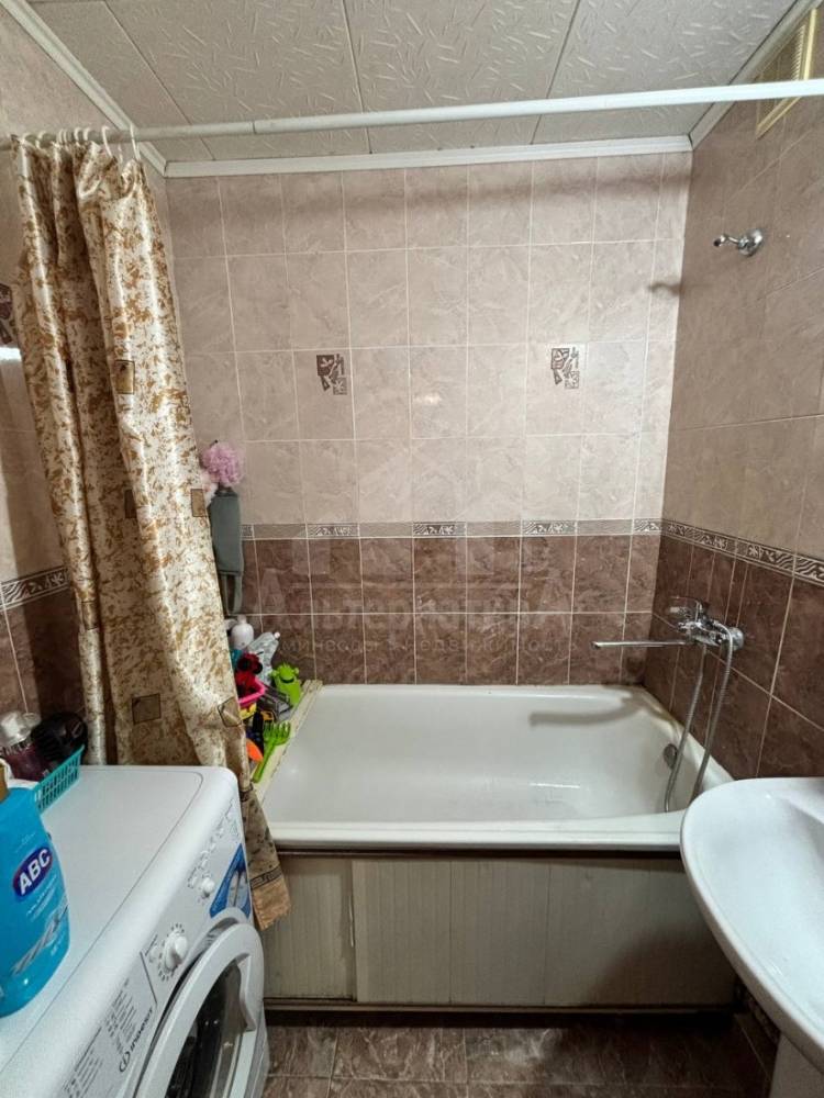 208e79e9-837a-409b-940c-1d5b20860556