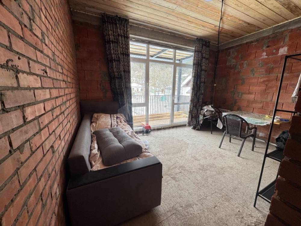 d9e1f18d-27bc-447f-a5c1-2671db437f69