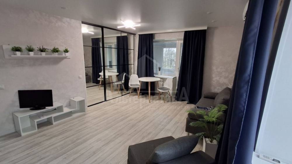 photo_5285432582218650838_y