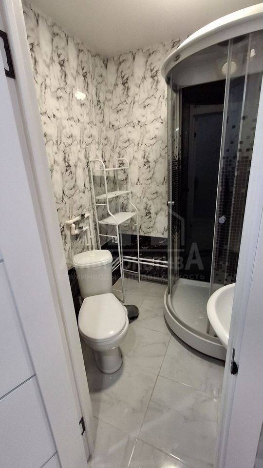 photo_5285432582218650835_y