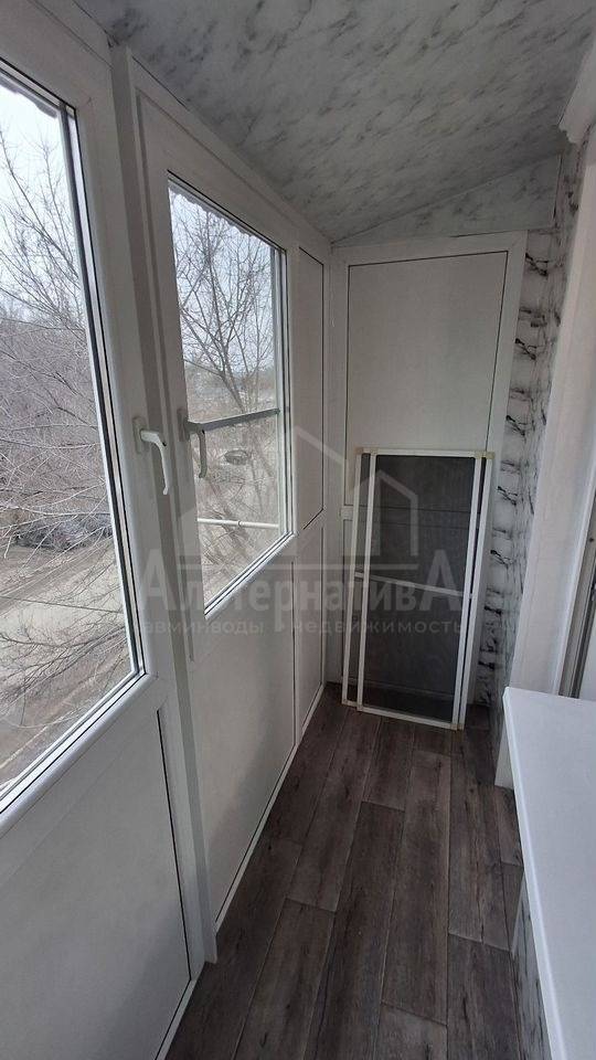 photo_5285432582218650841_y