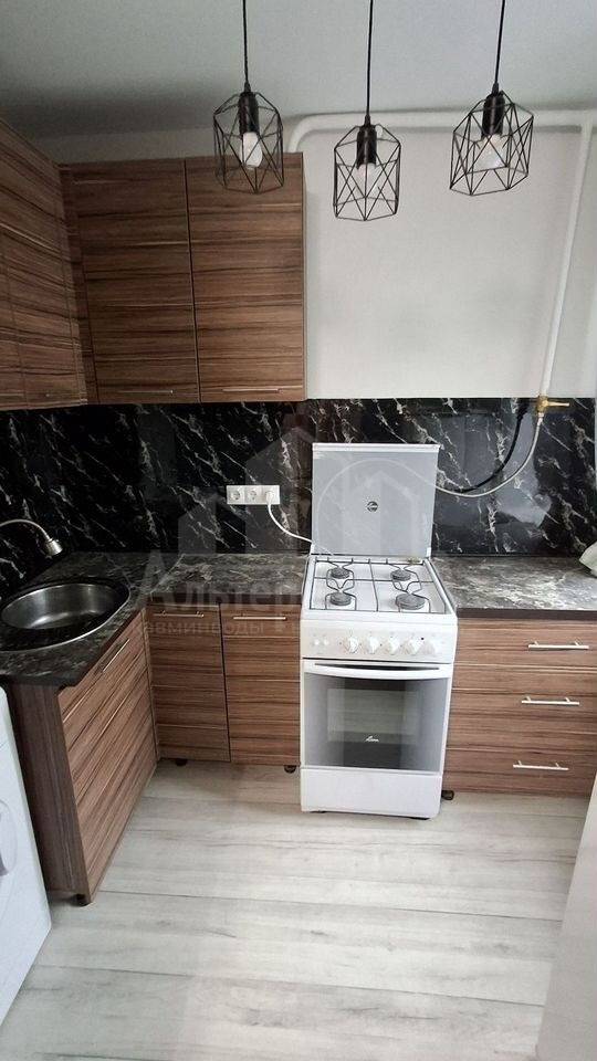 photo_5285432582218650844_y