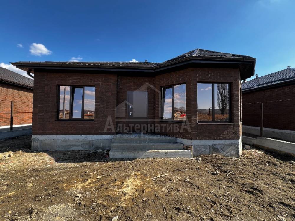 Ставропольский край, Пятигорск, Золотушка, Тольятти ул.; Дом 135м² на участке 4,30 сот. 1 эт.