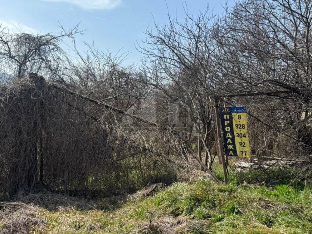 Ставропольский край, Кисловодск, пос.Подкумок, Известковый пер.; Участок на участке 2,60 сот.