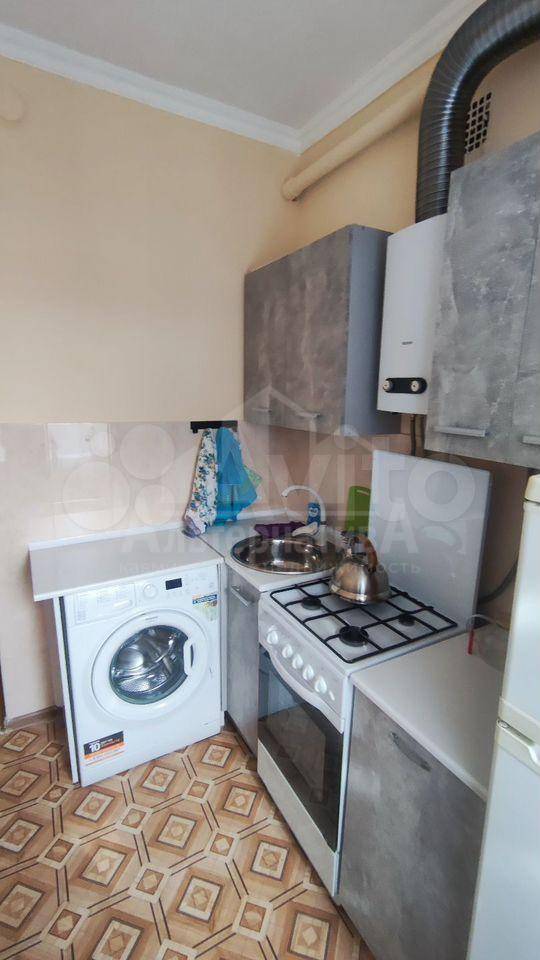 Ставропольский край, Ессентуки, 1-й МКР, Октябрьская ул.; Квартира 29м² 4/4 эт.