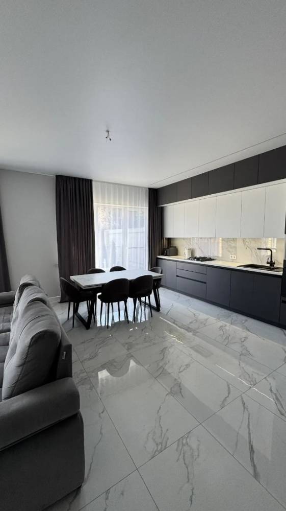 1e752038-9136-4a15-913e-8f5d46e6ec82