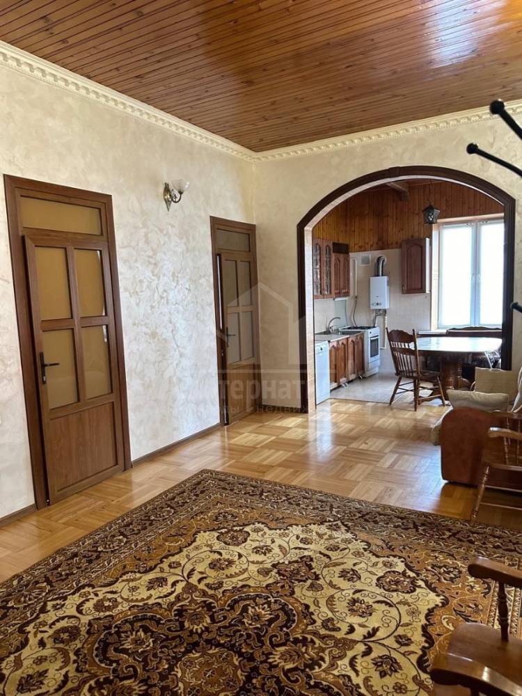 f5592551-a15b-4a25-b2b0-1c267a803dd7