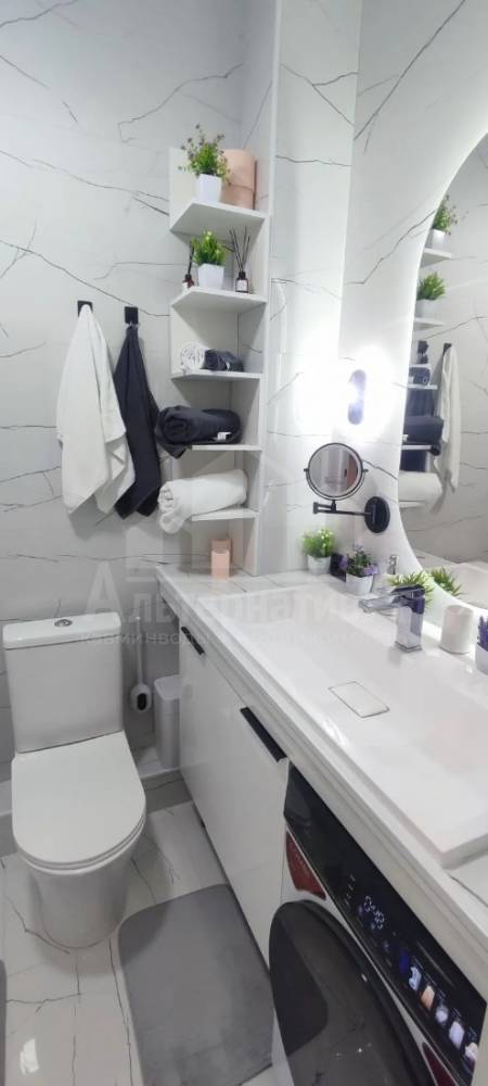 dbd12b29-56e4-408b-bafb-2e01cd6205a2