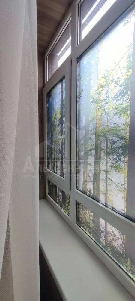 76e0d0b8-f695-4d53-bffd-b6978e642325