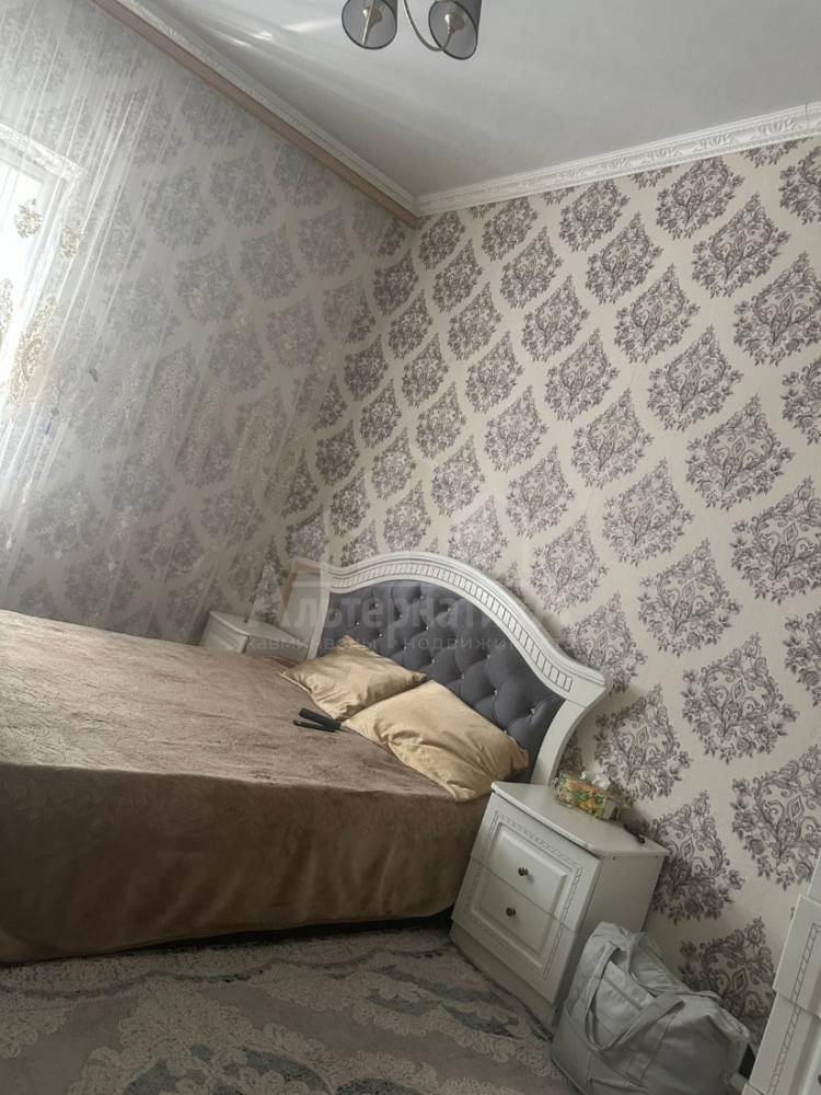 1000601273