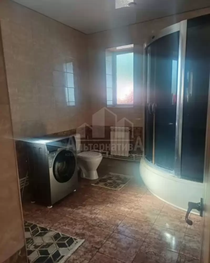 1000572877