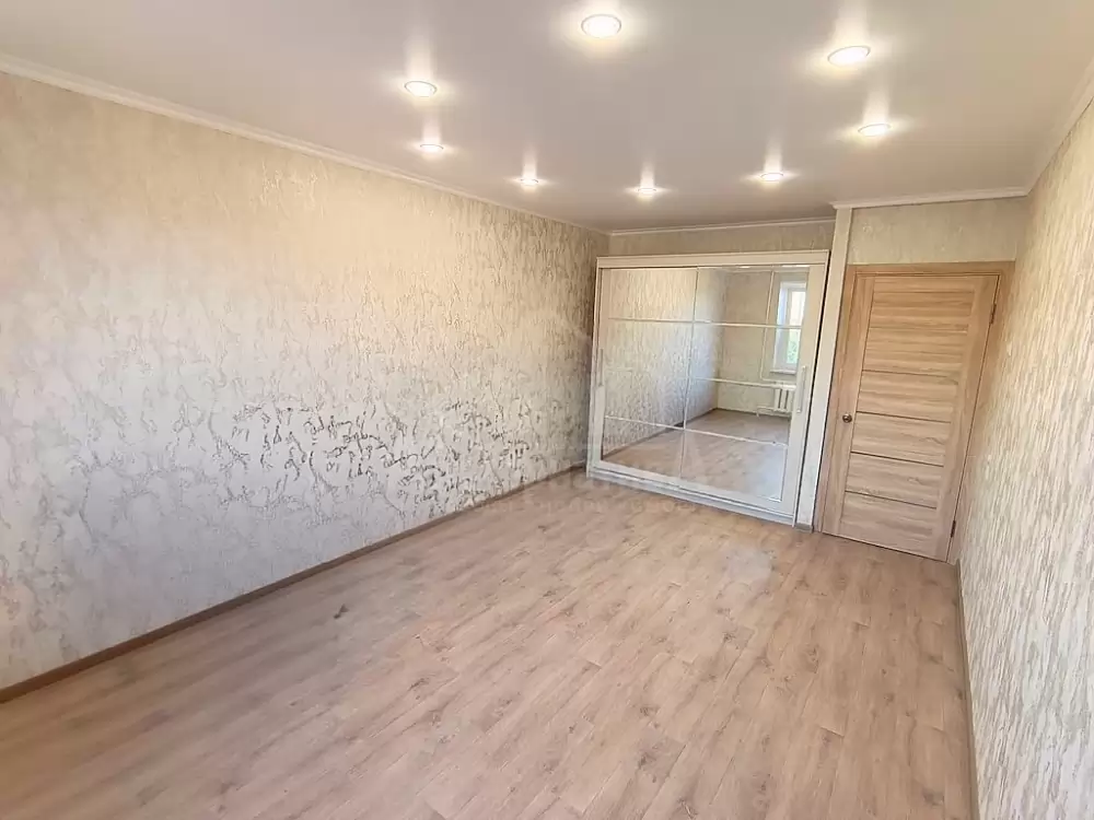 комната