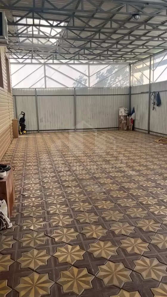1000578610