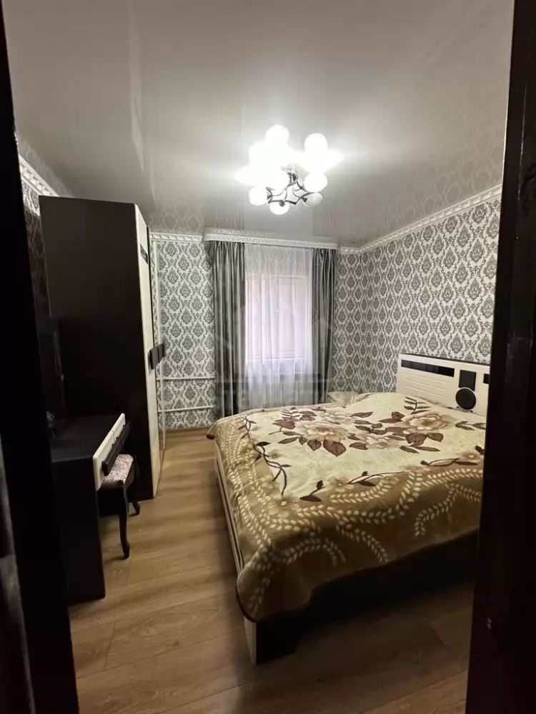 1000578478