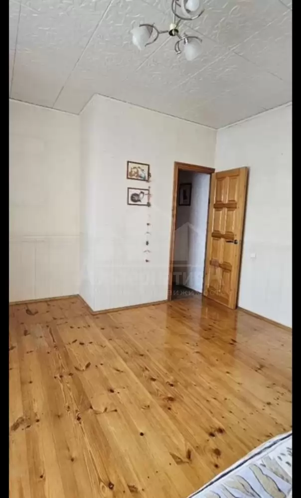 1000581789