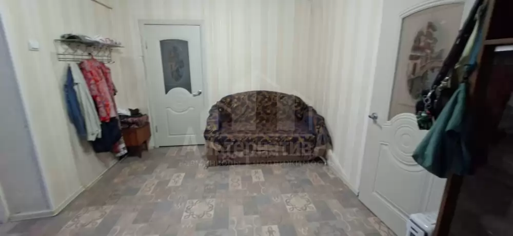 1000580922