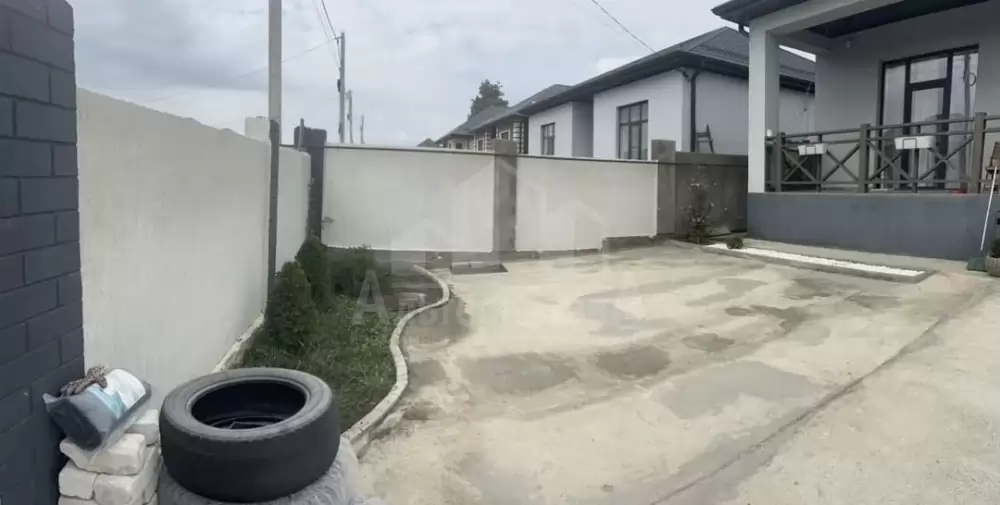 1000583876