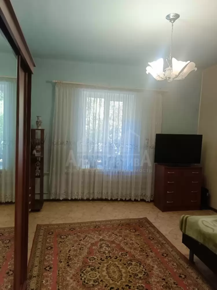 1000593824