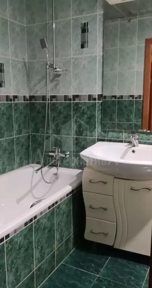 1000212767
