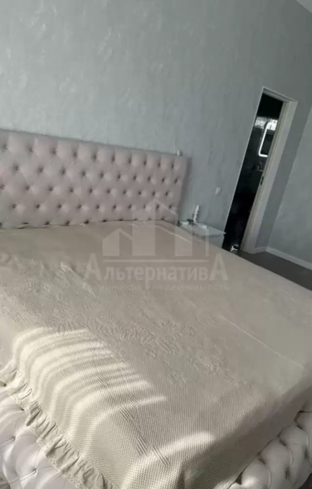 1000590289