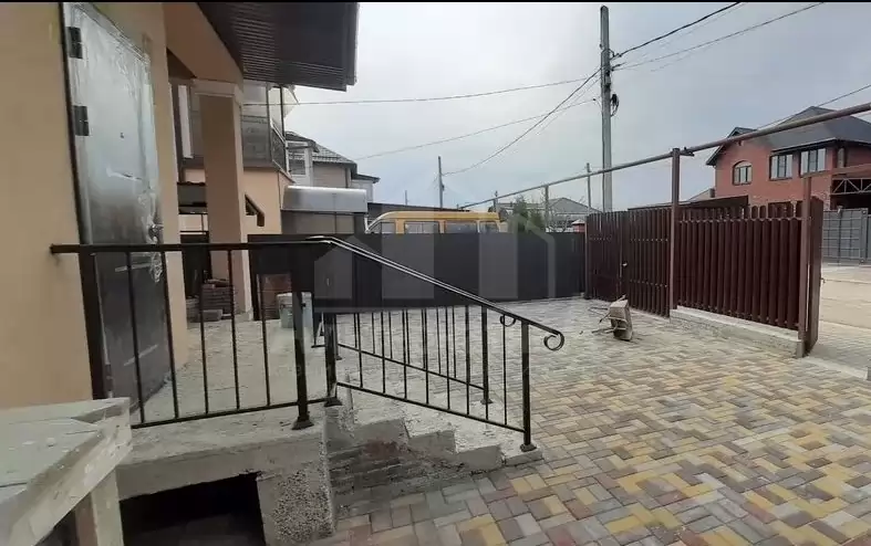 1000597011