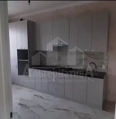 1000597025