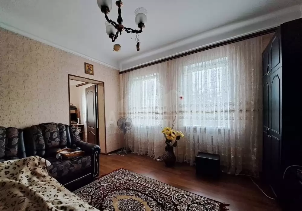 1000596936