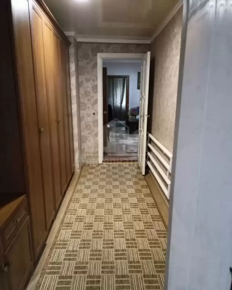 1000594523