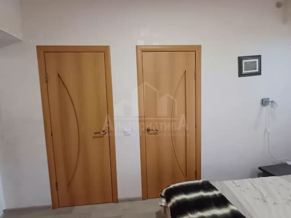 1000598521