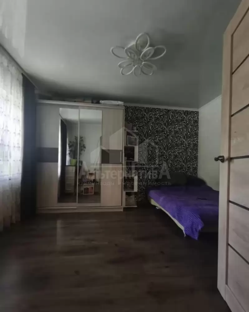 1000601377