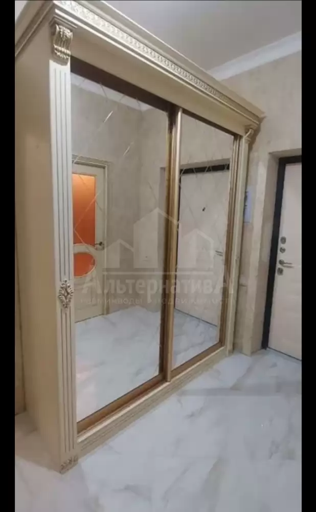 1000601271