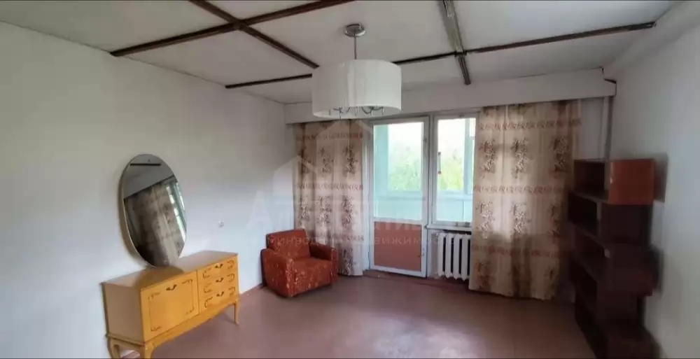 1000223596