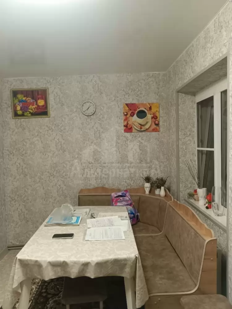 1000609388