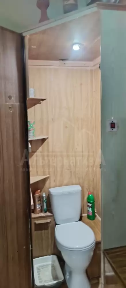1000613689