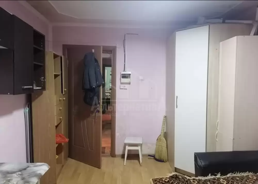 1000225528