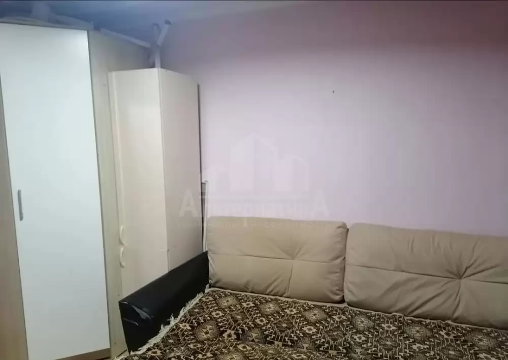 1000225526