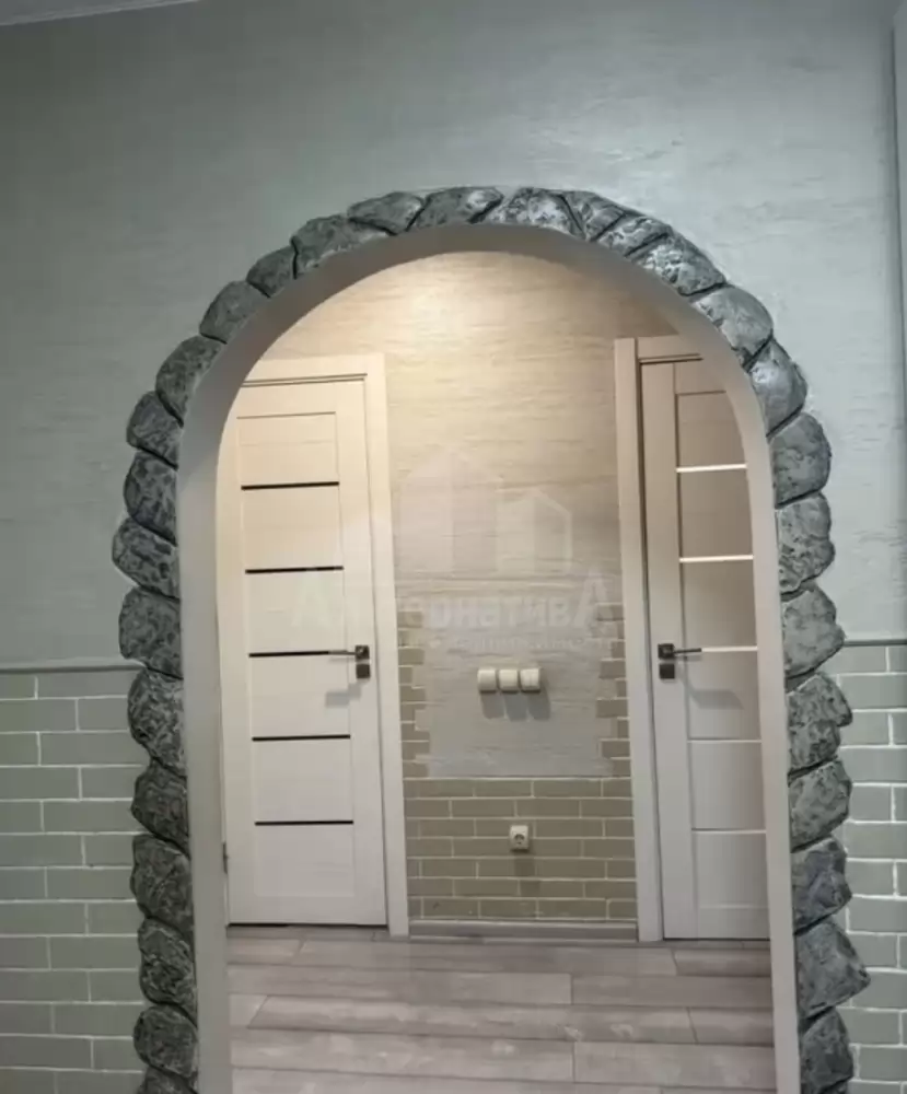 1000606595